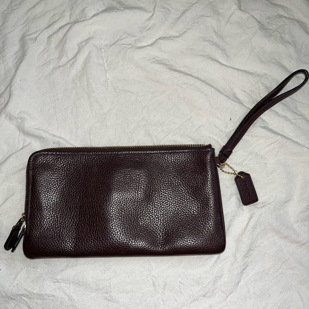 Maroon Coach Wallet - Picture 4 of 4